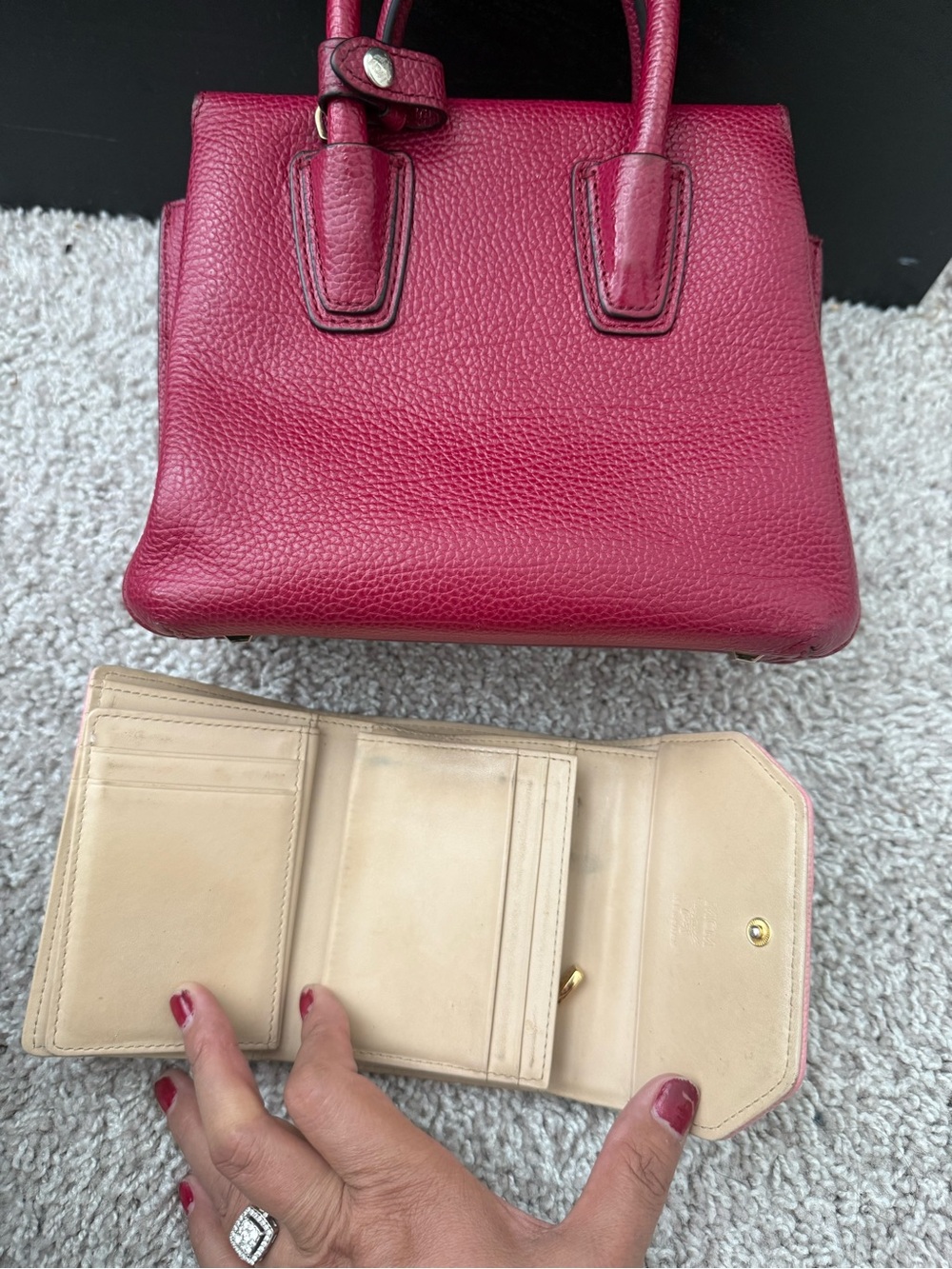 mcm Mini Milla Tote Burgundy - Picture 4 of 12